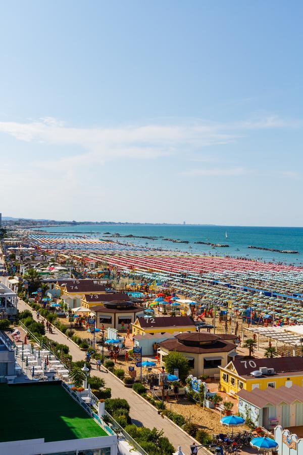 Hotel Royal Cattolica Exteriör bild